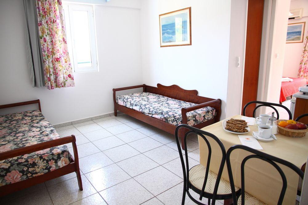 Bellos Hotel Apartments Hersonissos  Eksteriør billede