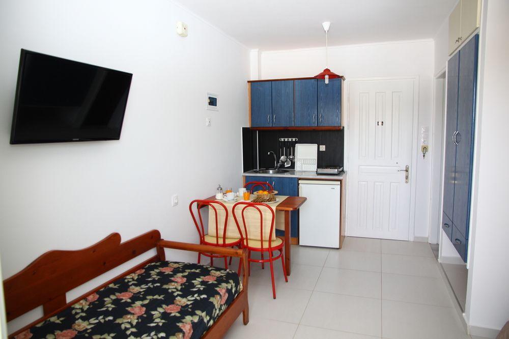 Bellos Hotel Apartments Hersonissos  Eksteriør billede