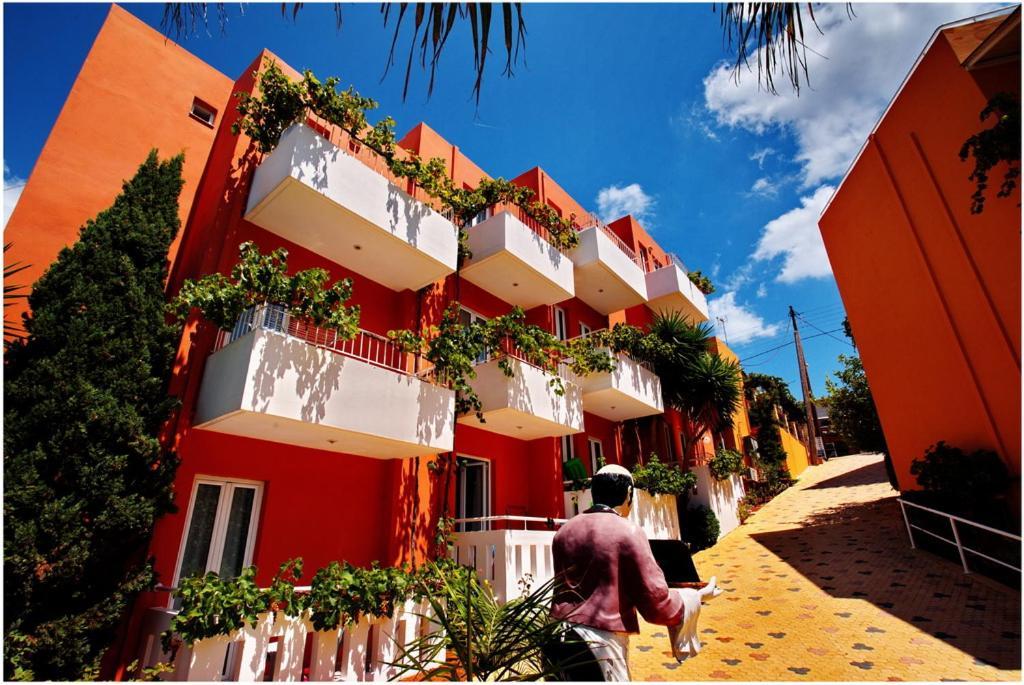 Bellos Hotel Apartments Hersonissos  Eksteriør billede
