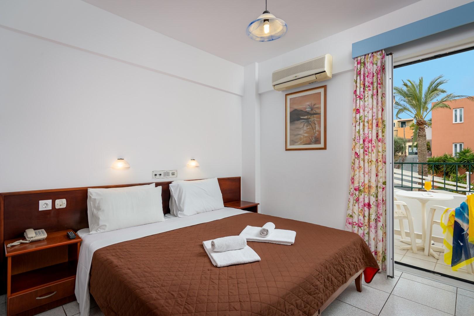 Bellos Hotel Apartments Hersonissos  Eksteriør billede